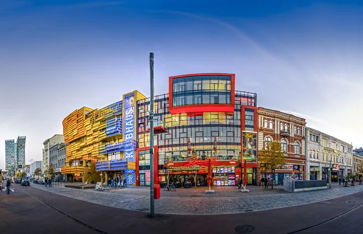 Außenansicht der Theater, Schmidts Tivoli GmbH