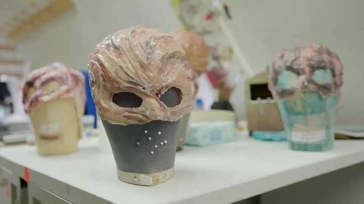 Eine Maske