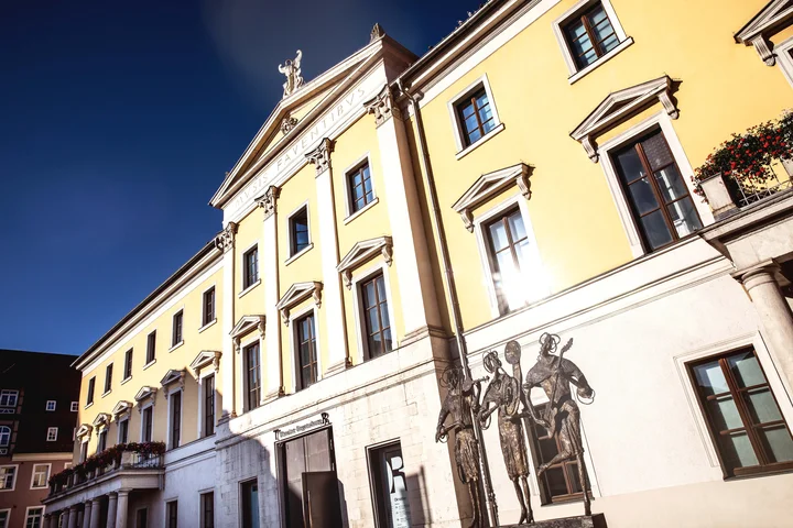 Theater Regensburg - Bismarckplatz.
